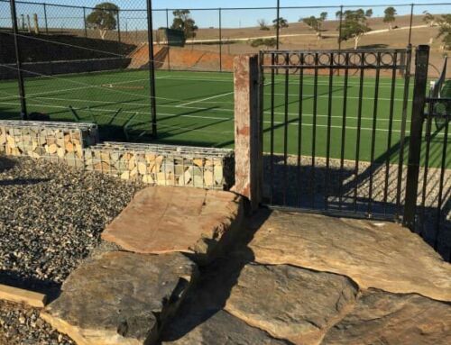 Tennis court & retaining wall fencing